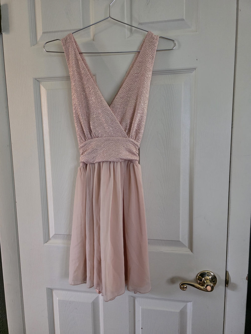 Women’s Sparkle V-Neck Chiffon Dress in Light Pink